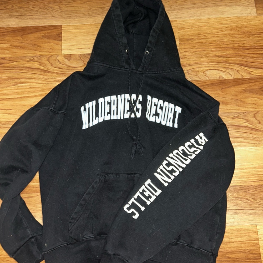 pacific and company hoodie size large but fits like medium/small